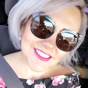 Meet your Posher, Glenda